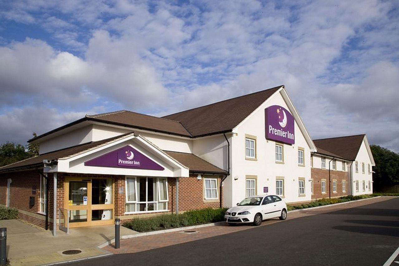 Premier Inn Peterborough North Dış mekan fotoğraf