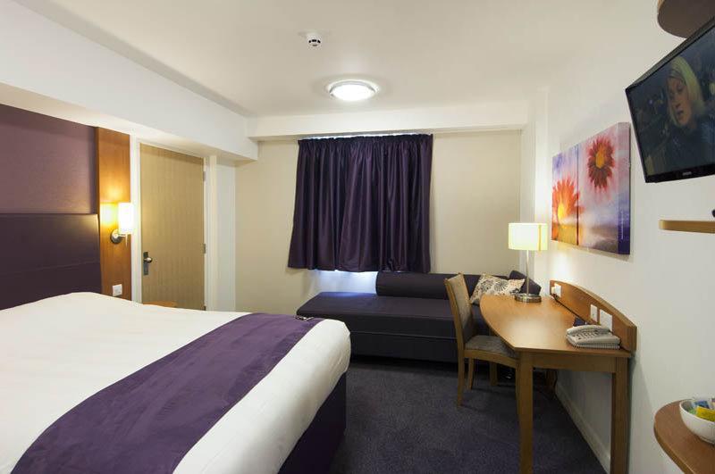 Premier Inn Peterborough North Dış mekan fotoğraf